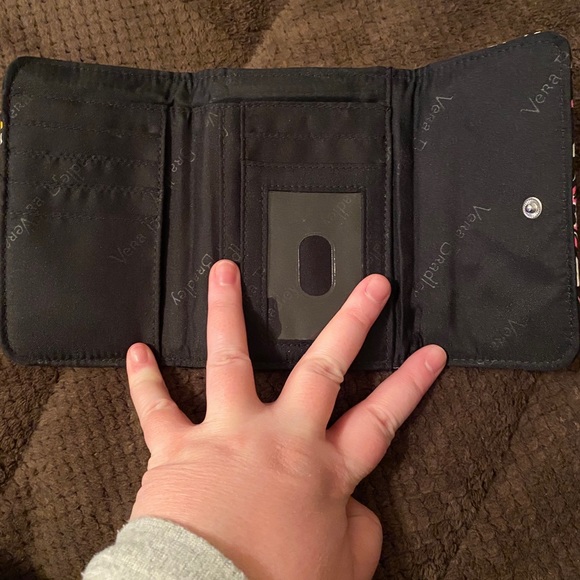 Beautiful 4 piece Vera Bradley bundle!! - Picture 9 of 16